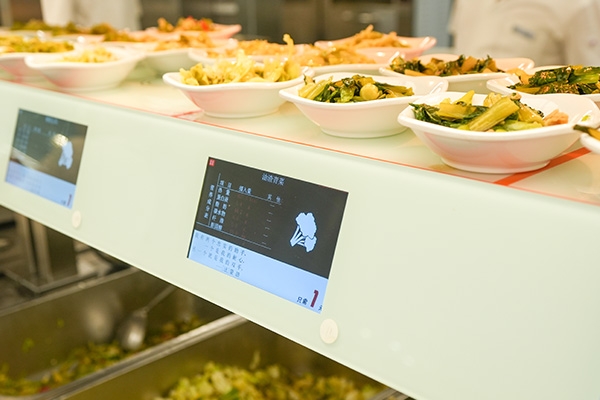 打菜保温台，营养价签屏可显示当前菜品的营养成分